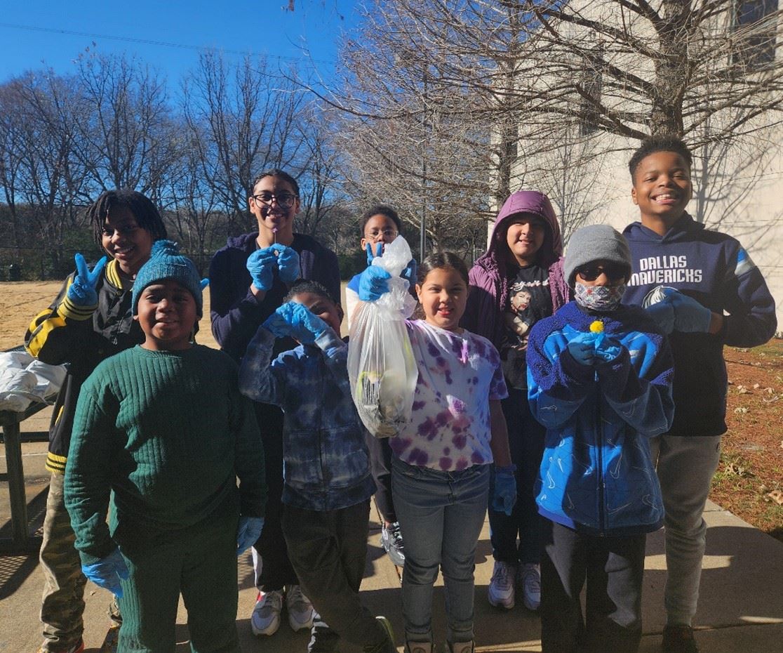 Youth Recycling Litter Pickup Group